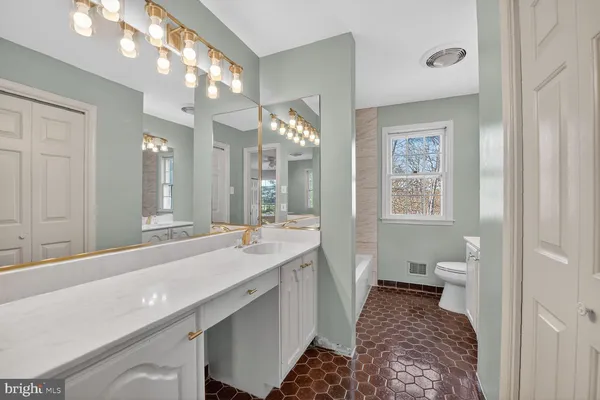 $4,495 | 21733 Oatlands Road, Aldie, VA 20105