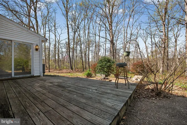 $4,495 | 21733 Oatlands Road, Aldie, VA 20105