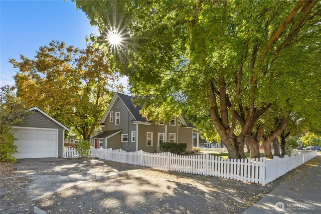 $615,000 | 210 North Sampson Street, Ellensburg, WA 98926