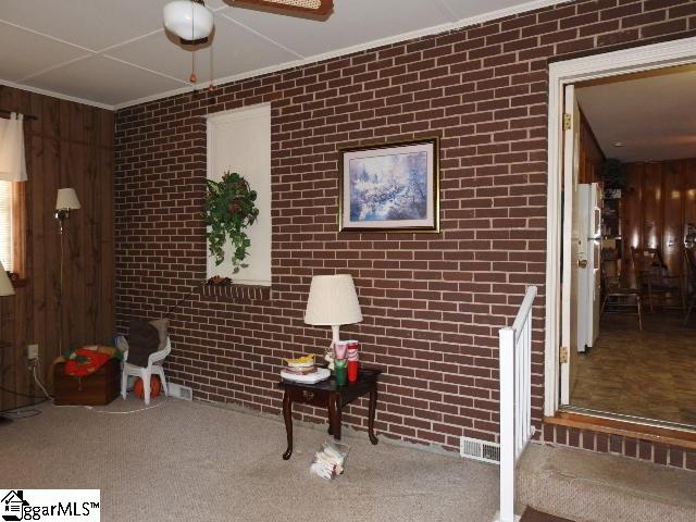 512 Fairview Road Laurens, SC 29360 - Photo 14 of 17 Gallery Image 14