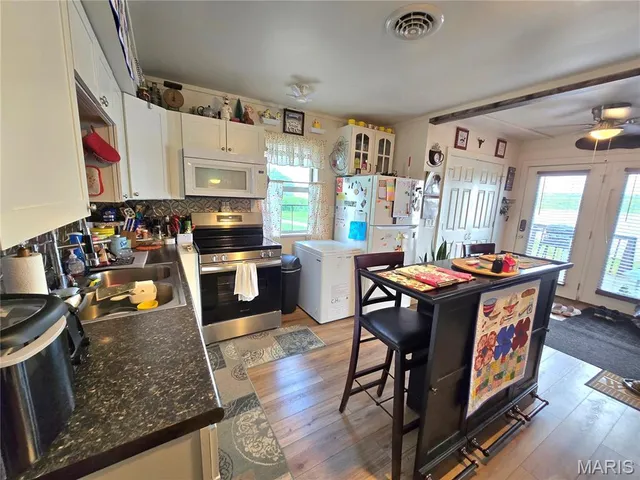 $129,999 | 161 Old River Road, Elsberry, MO 63343