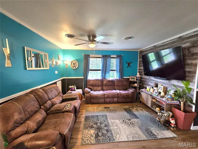 $129,999 | 161 Old River Road, Elsberry, MO 63343