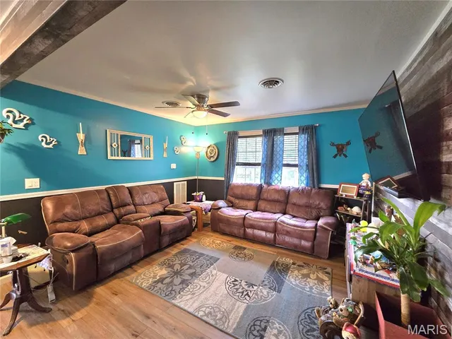 $129,999 | 161 Old River Road, Elsberry, MO 63343