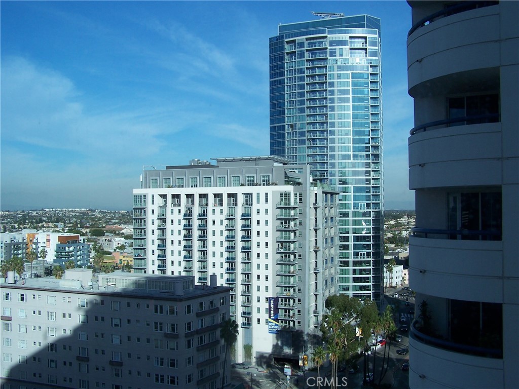 525 East Seaside Way, Unit 1601 Long Beach, CA 90802 - Photo 20 of 60 a view of a balcony with an outdoor space
