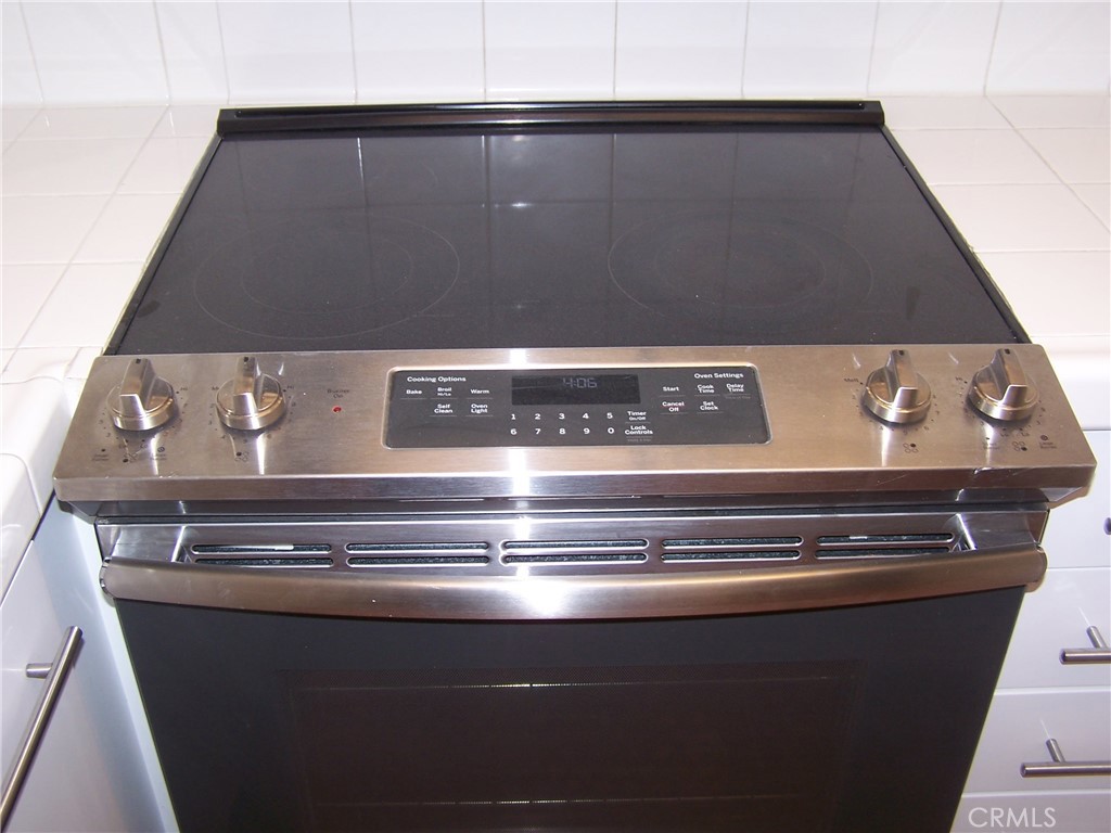 525 East Seaside Way, Unit 1601 Long Beach, CA 90802 - Photo 27 of 60 a close view of water heater