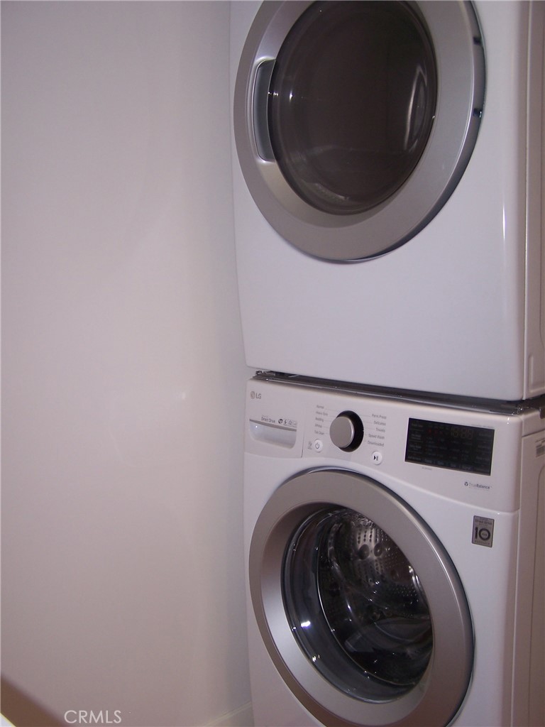 525 East Seaside Way, Unit 1601 Long Beach, CA 90802 - Photo 51 of 60 a close up view of washer and dryer