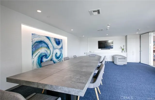 $3,000 | 525 East Seaside Way, Unit 1601, Long Beach, CA 90802