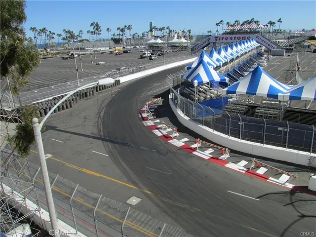 $3,000 | 525 East Seaside Way, Unit 1601, Long Beach, CA 90802