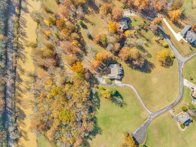 $975,000 | 147 Sunrise Ridge Drive, Sparta, TN 38583