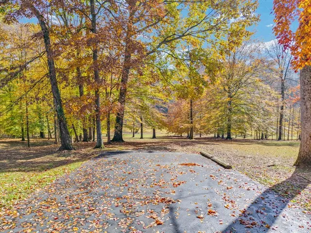 $975,000 | 147 Sunrise Ridge Drive, Sparta, TN 38583