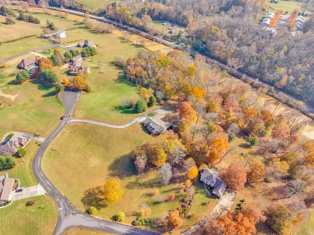 $975,000 | 147 Sunrise Ridge Drive, Sparta, TN 38583