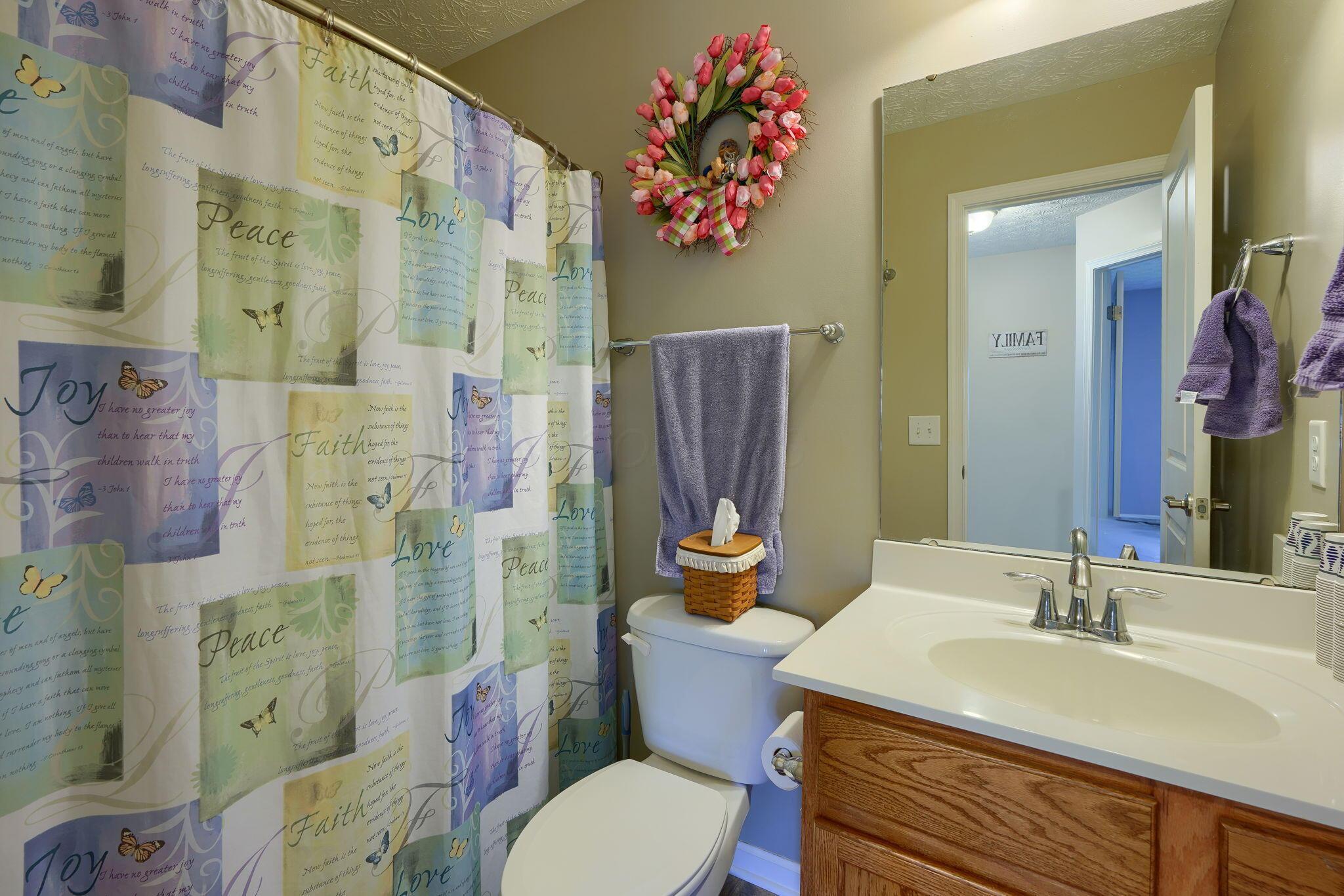5747 Little Red Rover Street Groveport, OH 43125 - Photo 18 of 47 5747 Little Red Rover St (23)