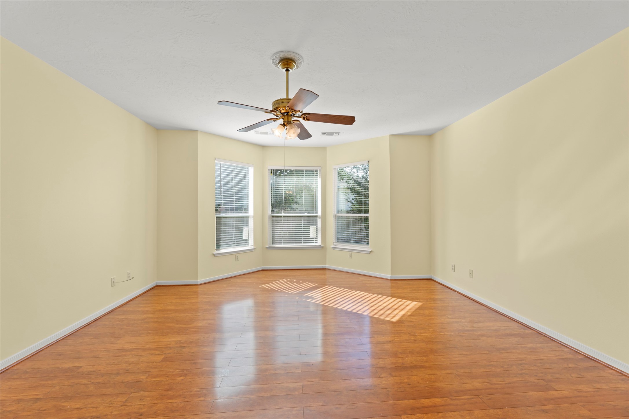 14715 Rancho Vista Drive Houston, TX 77083 - Photo 15 of 38 a view of an empty room with a window