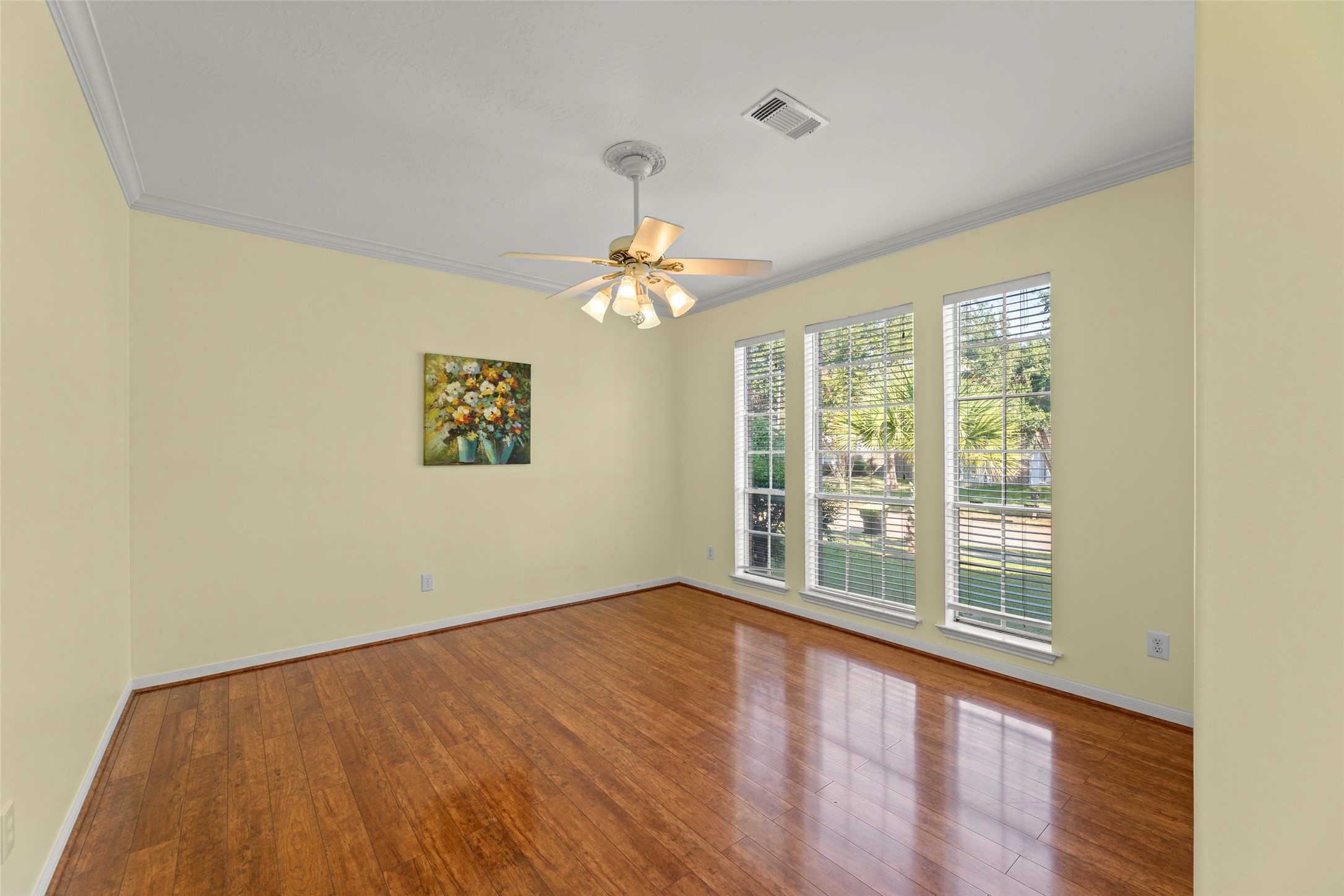 14715 Rancho Vista Drive Houston, TX 77083 - Photo 5 of 38 a view of livingroom with window