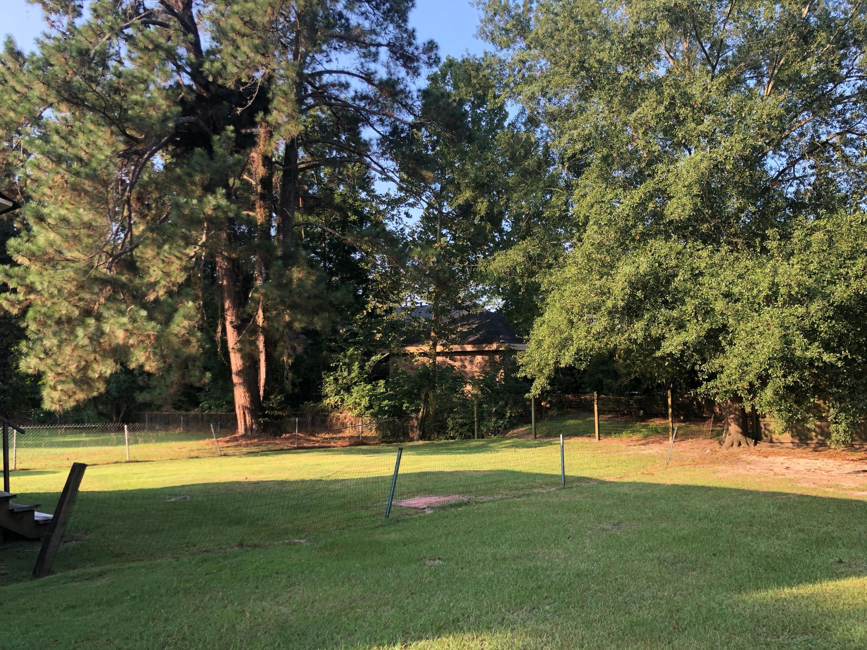 1813 A Sibley Road Augusta, GA 30909 - Photo 3 of 13 13f97ab4-ca1a-47f0-b63b-33a276f0edc0