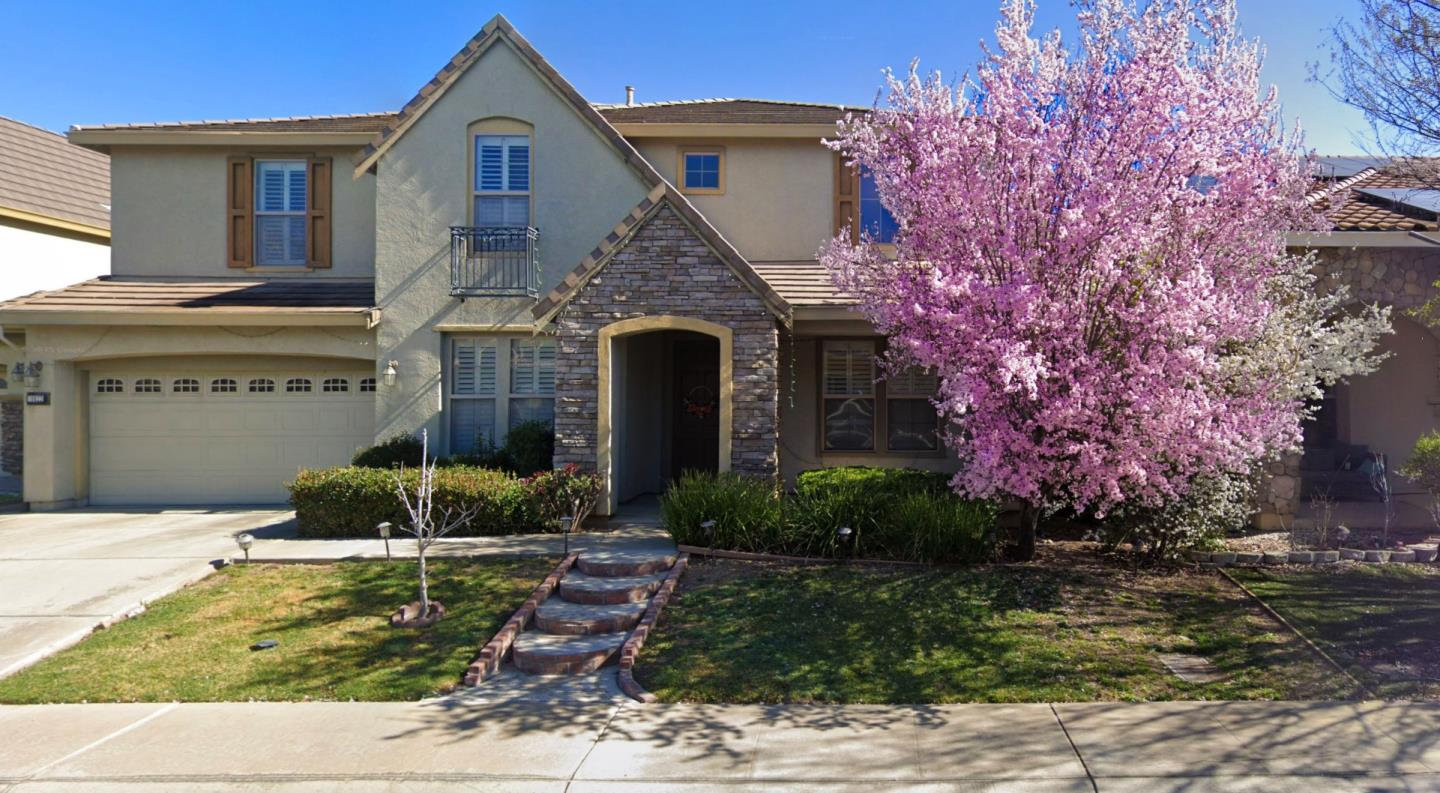 10022 Spring View Way Elk Grove, CA 95757 - Photo 1 of 51