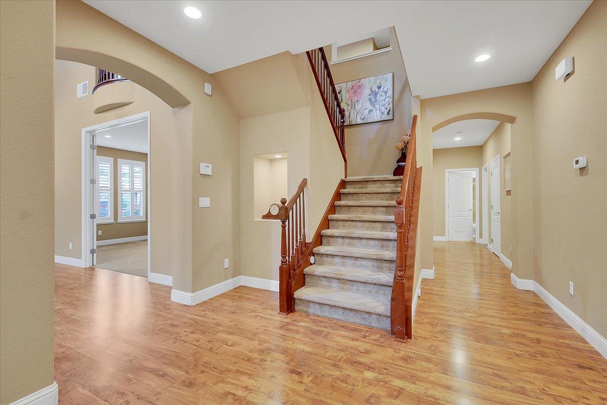 10022 Spring View Way Elk Grove, CA 95757 - Photo 28 of 51