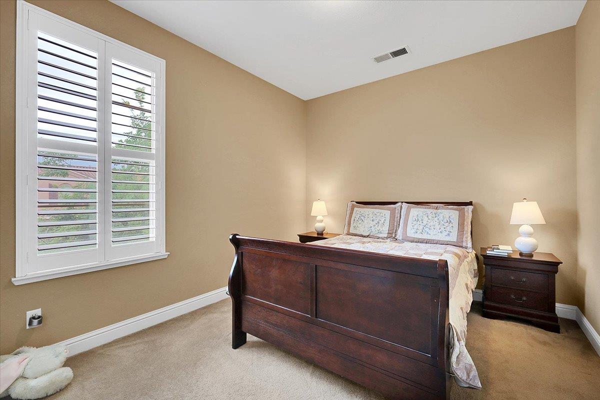 10022 Spring View Way Elk Grove, CA 95757 - Photo 44 of 51