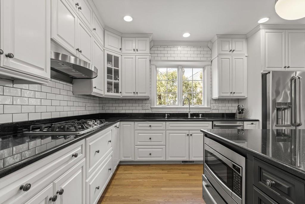 54 Crown Ridge Road Wellesley, MA 02482 - Photo 12 of 23