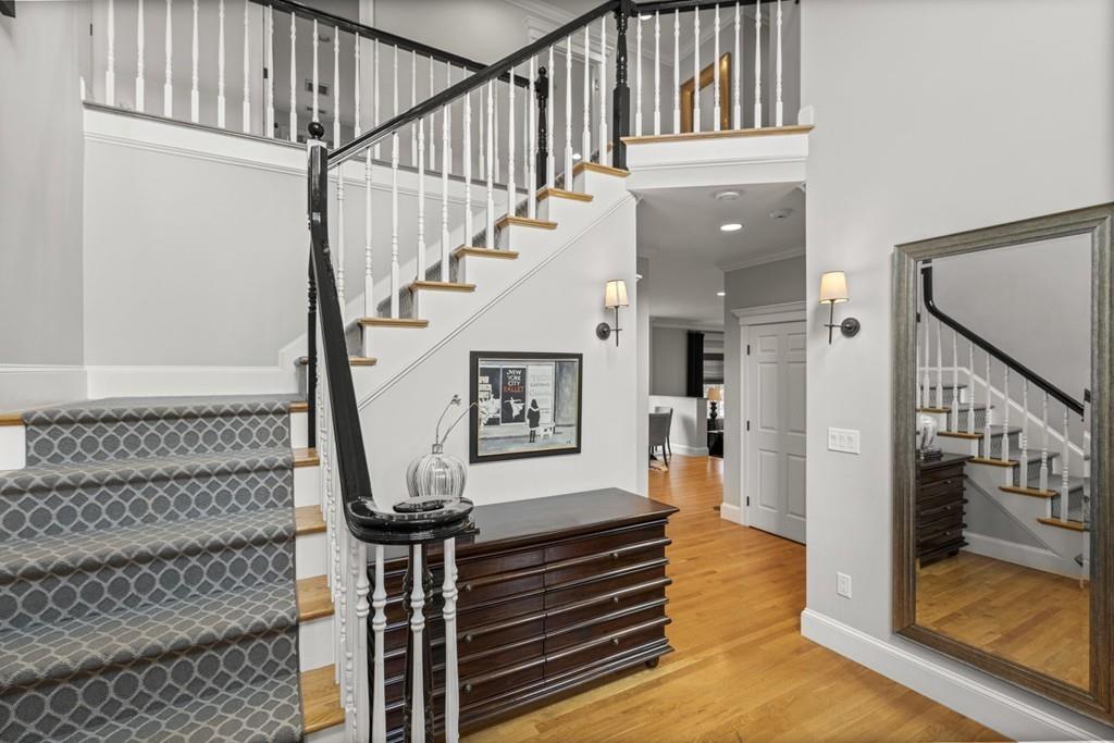 54 Crown Ridge Road Wellesley, MA 02482 - Photo 4 of 23