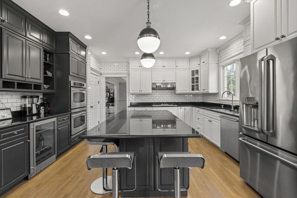 54 Crown Ridge Road Wellesley, MA 02482 - Photo 10 of 23