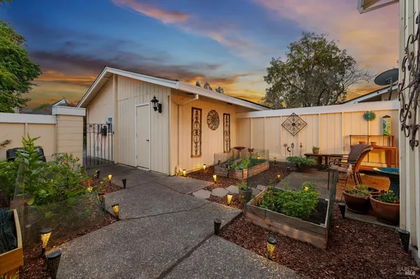 $629,000 | 1804 Arroyo Sierra Circle, Santa Rosa, CA 95405