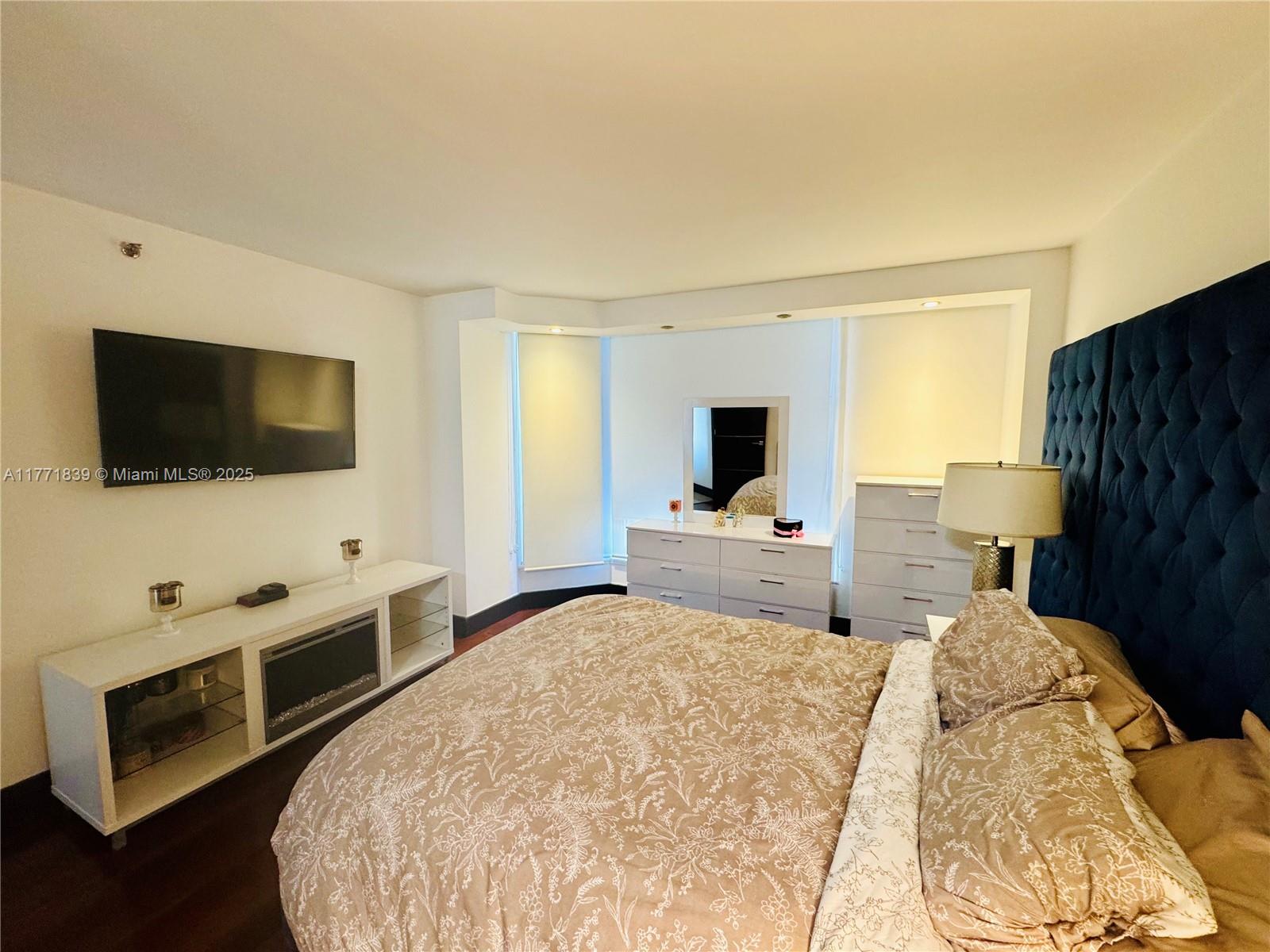 3600 Mystic Pointe Drive, Unit 1210 Aventura, FL 33180 - Photo 24 of 68