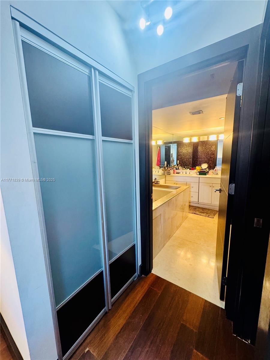 3600 Mystic Pointe Drive, Unit 1210 Aventura, FL 33180 - Photo 26 of 68