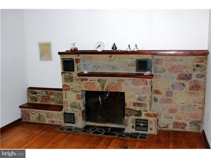4414 Province Line Road Princeton, NJ 08540 - Photo 8 of 16 Living Room