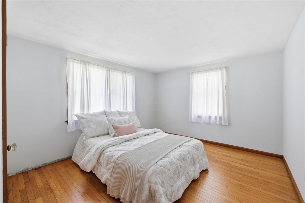 98 Clarence Street West Springfield, MA 01089 - Photo 17 of 40 Gallery Image 17