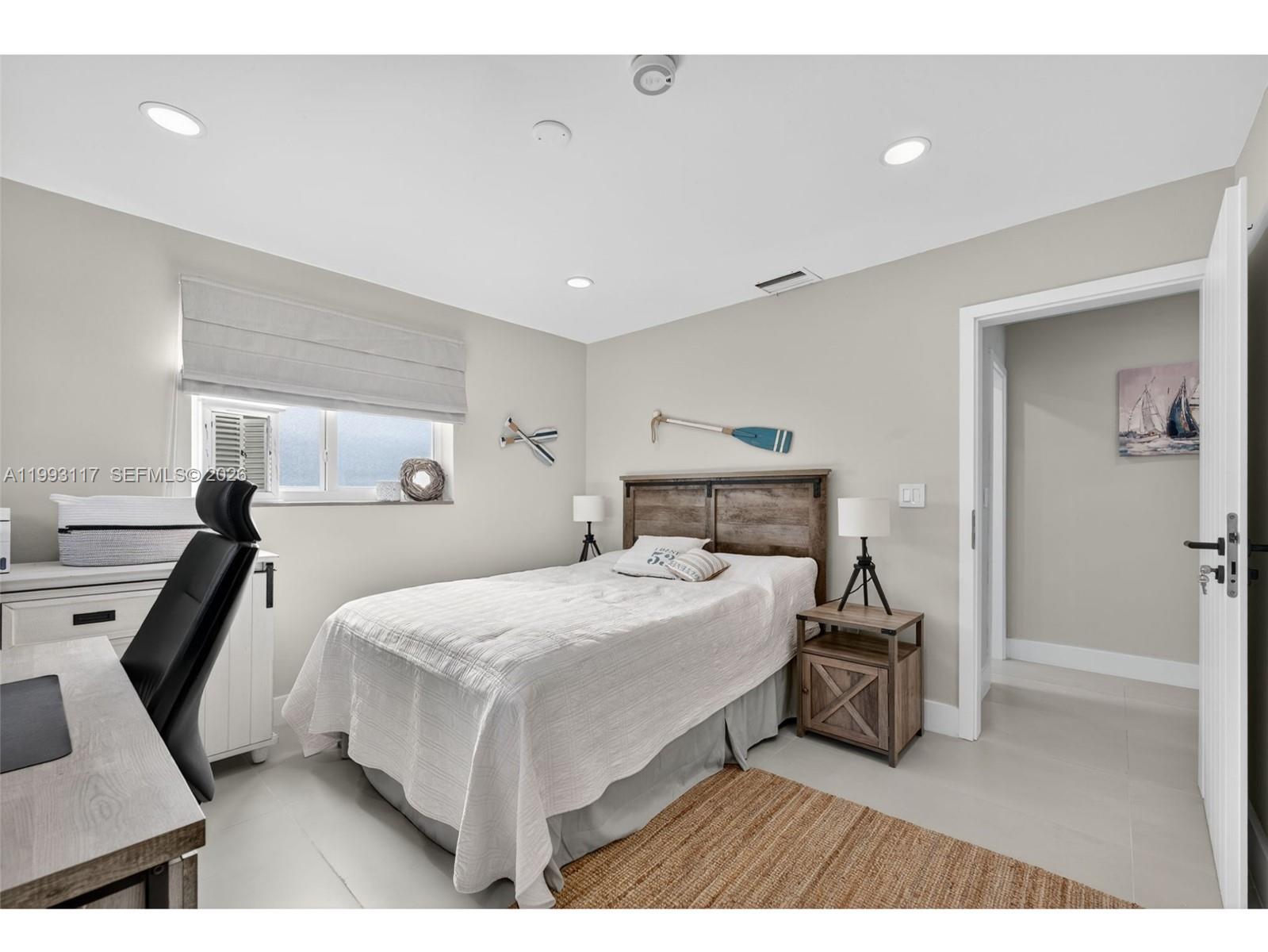 426 Southeast 3rd Street Dania Beach, FL 33004 - Photo 20 of 38