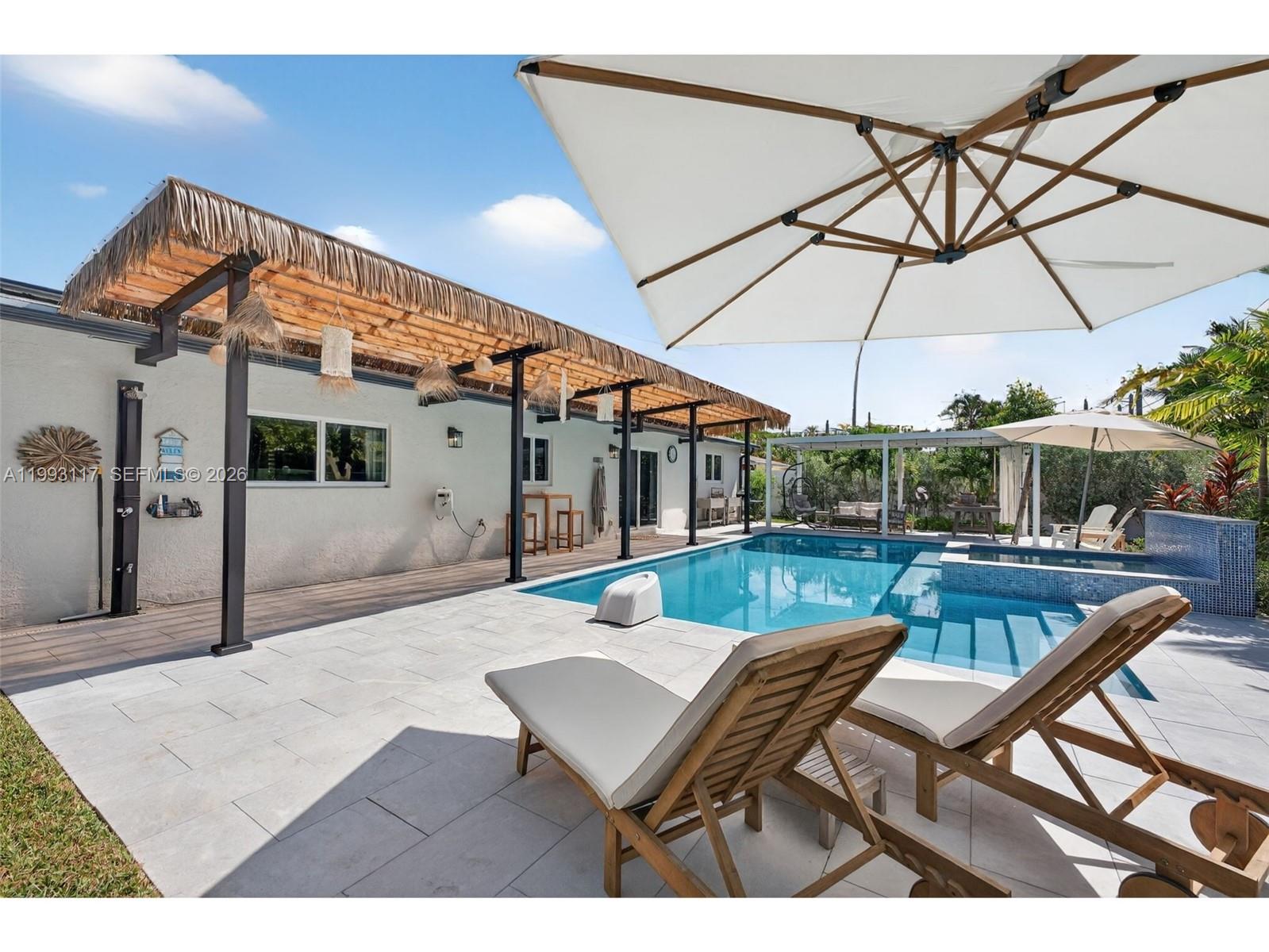 426 Southeast 3rd Street Dania Beach, FL 33004 - Photo 6 of 38