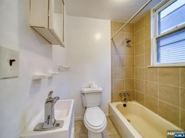 $3,100 | 50 Garfield Avenue, Garfield, NJ 07026