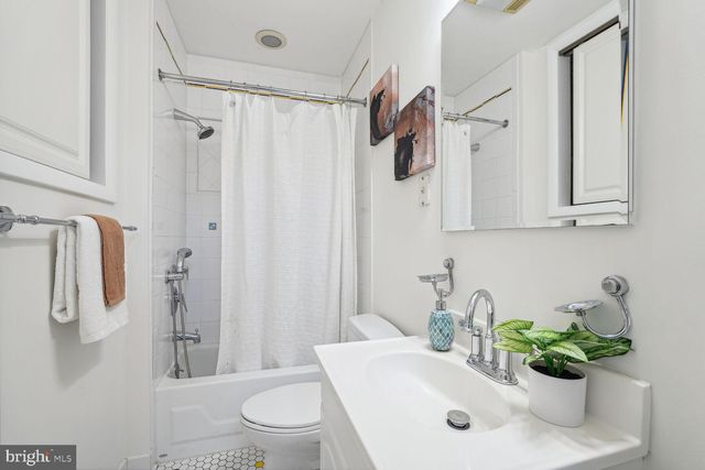 $1,350,000 | 6405 Tone Drive, Bethesda, MD 20817