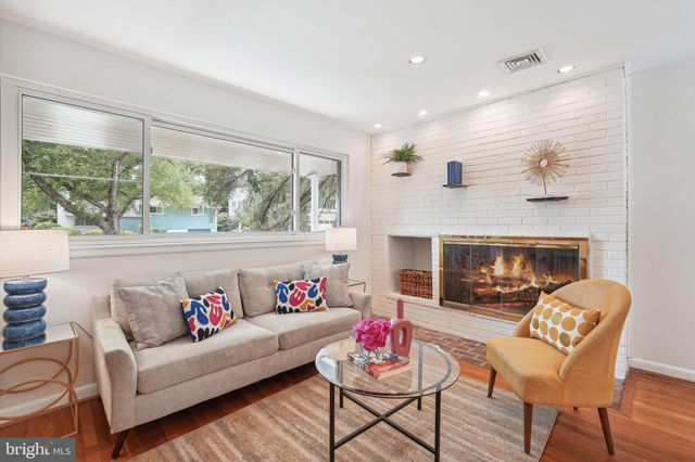 $1,350,000 | 6405 Tone Drive, Bethesda, MD 20817