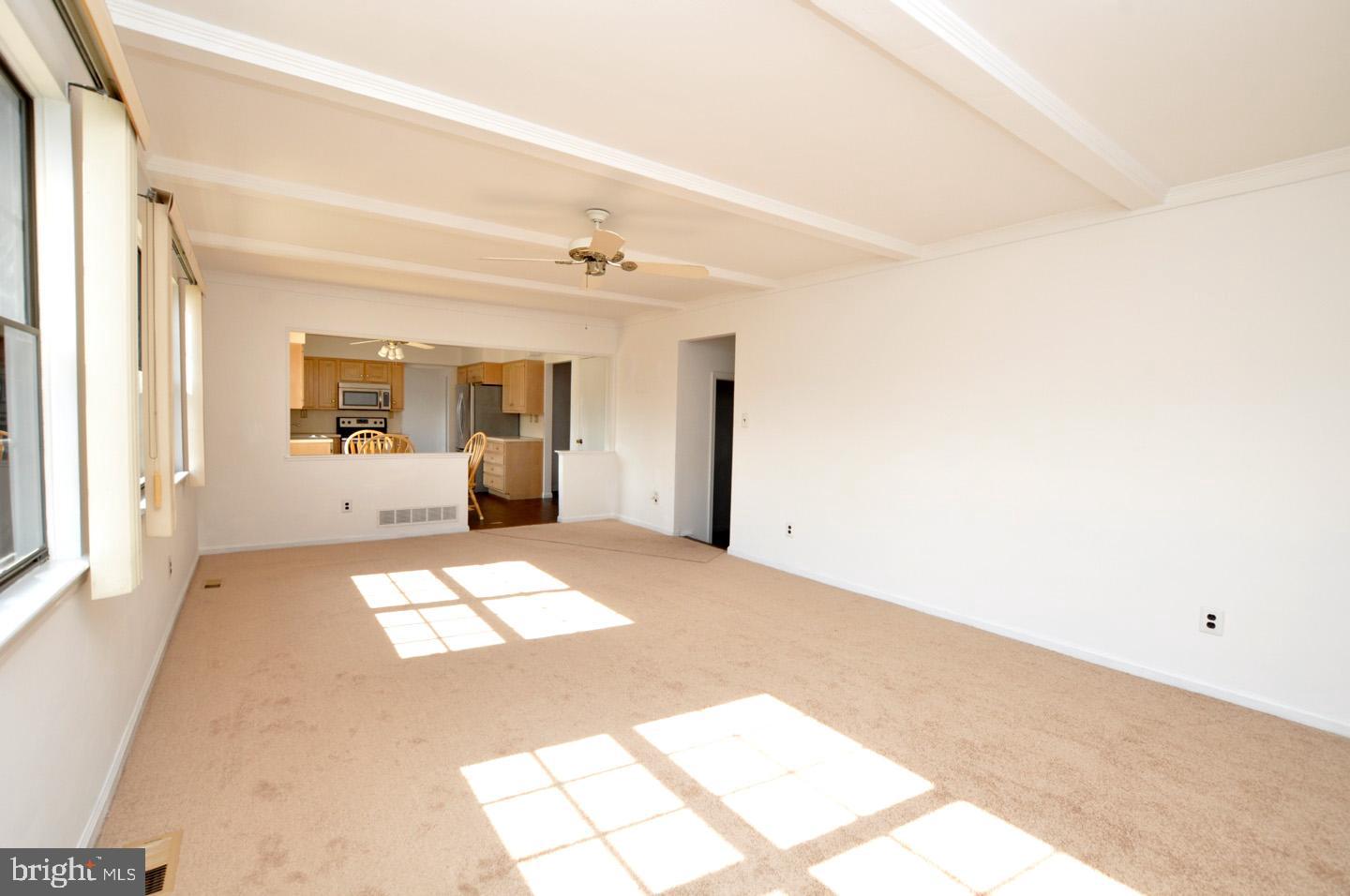7 Utica Road Marlton, NJ 08053 - Photo 15 of 34 Family room open to the kitchen