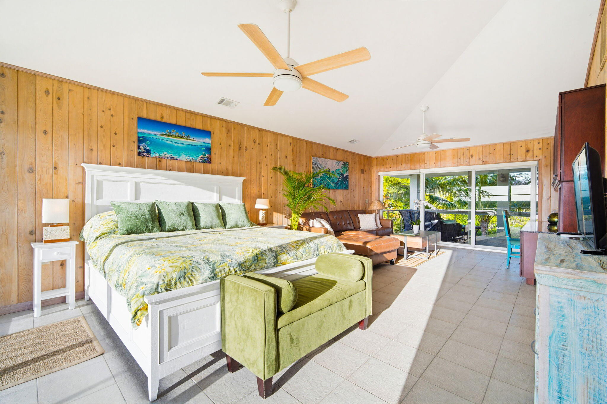403 Indies Road Summerland Key, FL 33042 - Photo 23 of 68 a bed room with a bed and a large window