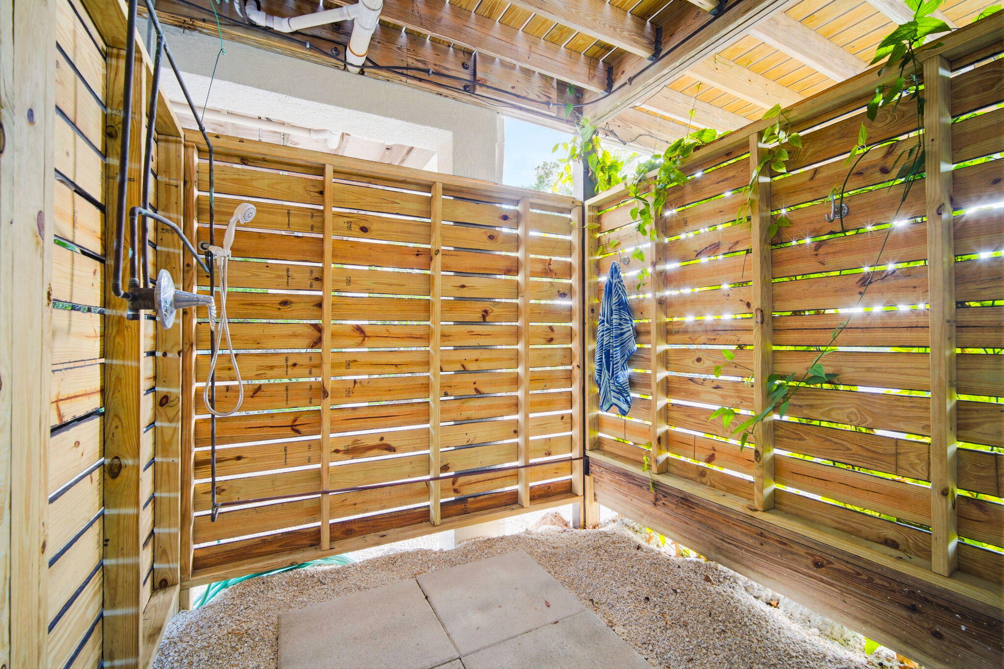 403 Indies Road Summerland Key, FL 33042 - Photo 48 of 68 403 Indies Rd