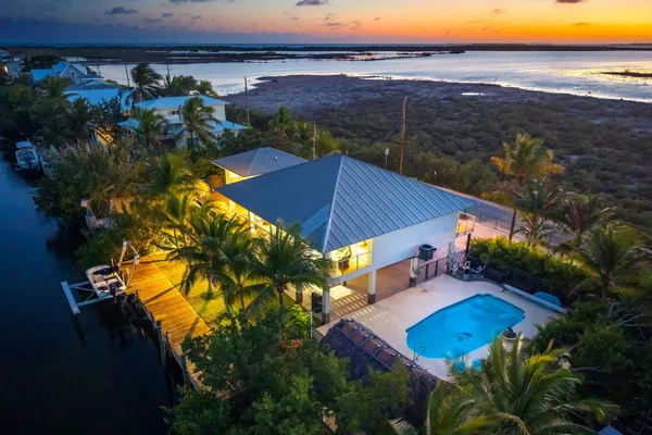 $1,349,000 | 403 Indies Road, Summerland Key, FL 33042