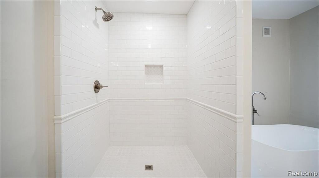 438 North Bailey Street Romeo, MI 48065 - Photo 16 of 32