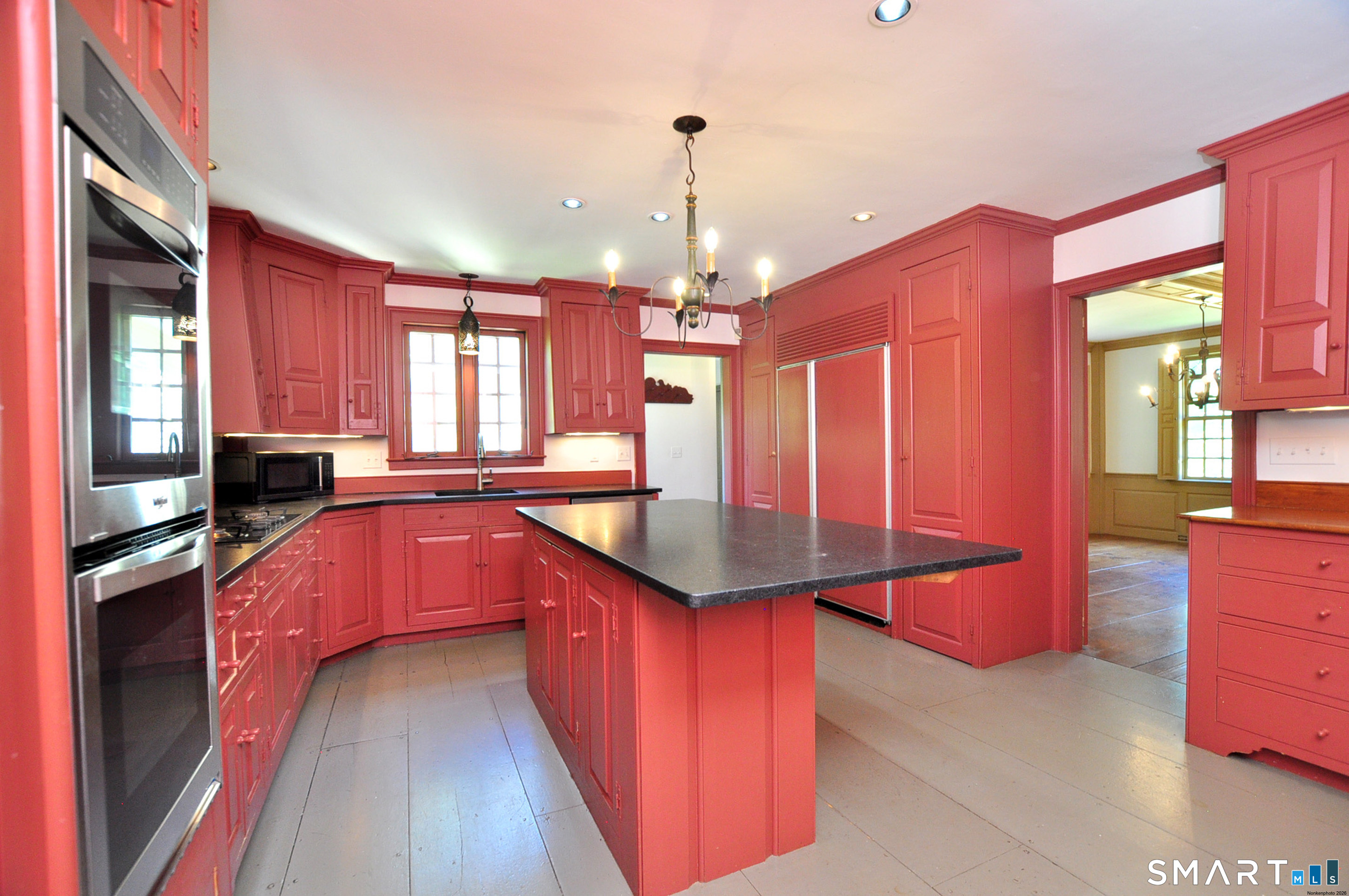 712 Spring Street Manchester, CT 06040 - Photo 15 of 40 Gallery Image 15