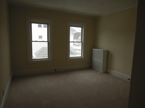133 Allyn Street Holyoke, MA 01040 - Photo 12 of 19