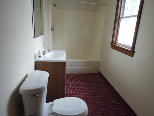 133 Allyn Street Holyoke, MA 01040 - Photo 13 of 19