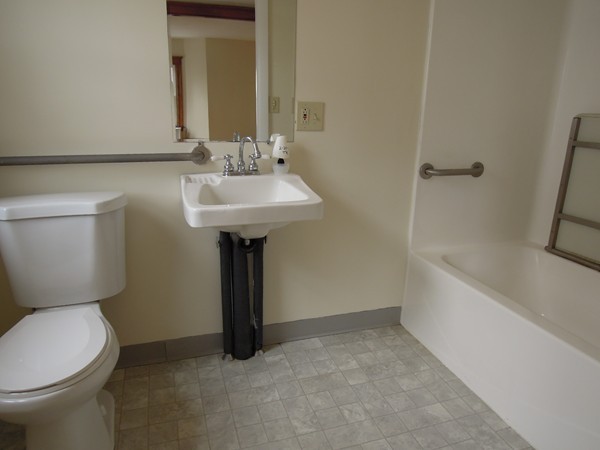 133 Allyn Street Holyoke, MA 01040 - Photo 7 of 19