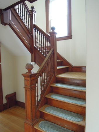 133 Allyn Street Holyoke, MA 01040 - Photo 9 of 19