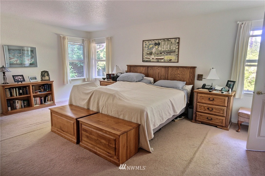 4910 Shellridge Road Northwest Olympia, WA 98502 - Photo 10 of 19 Gallery Image 10
