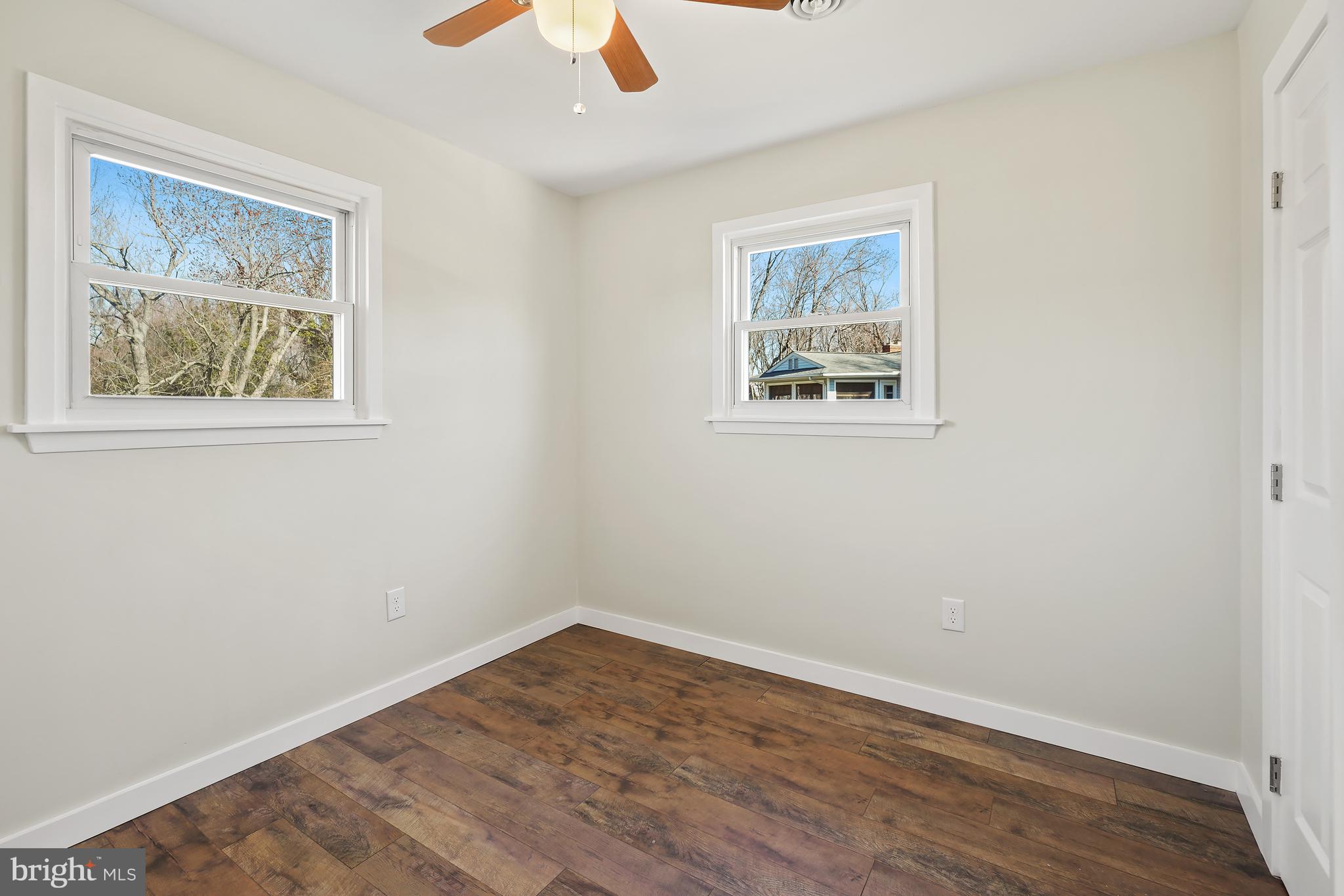 1546 Ridgely Drive Edgewater, MD 21037 - Photo 32 of 55 Bedroom 3