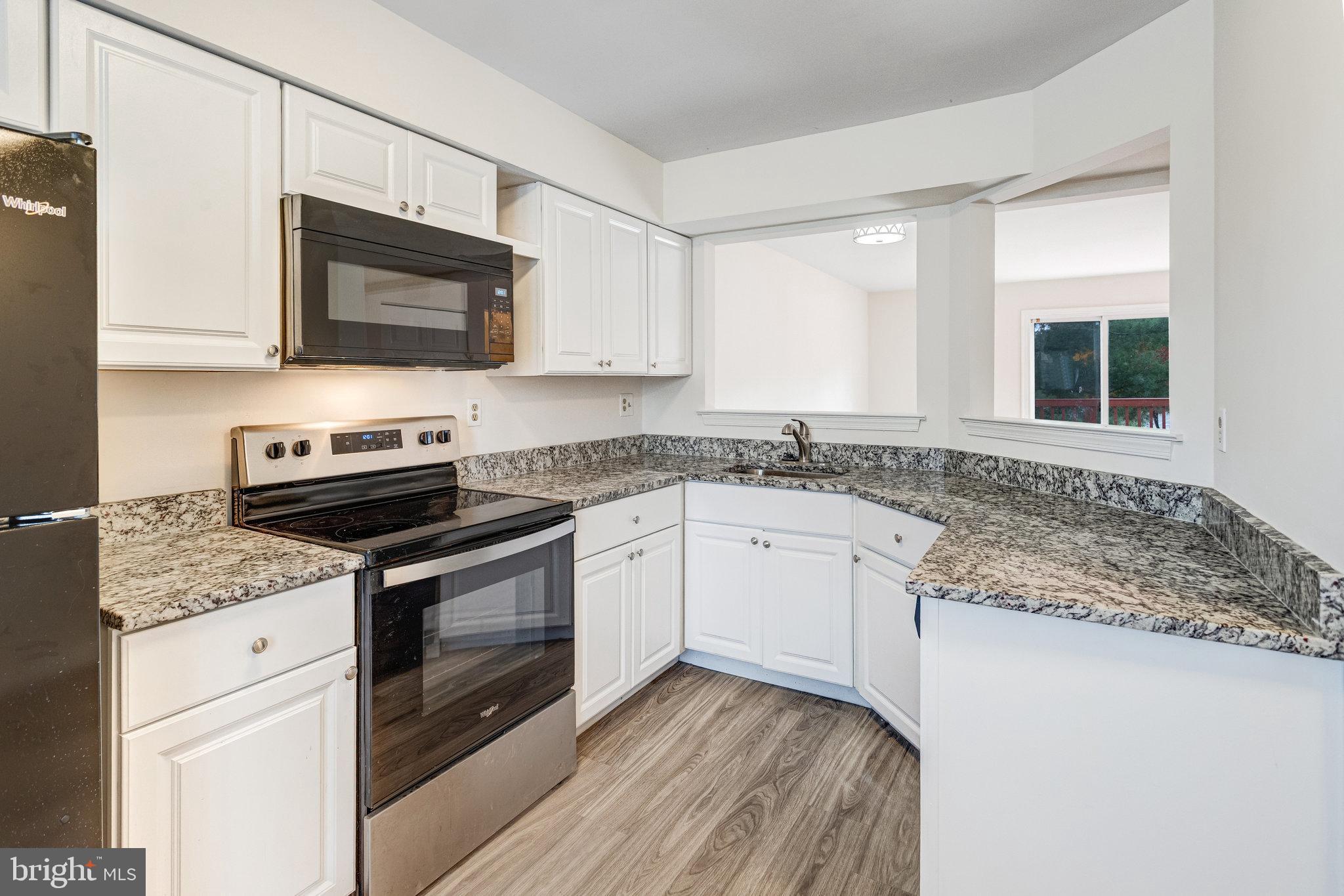 15324 Gunsmith Terrace Woodbridge, VA 22191 - Photo 3 of 25