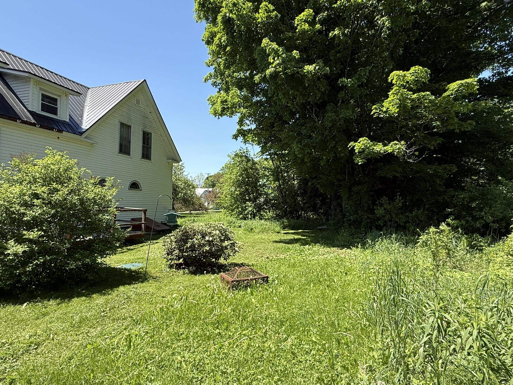 64 Pleasant Street Hardwick, VT 05836 - Photo 23 of 27