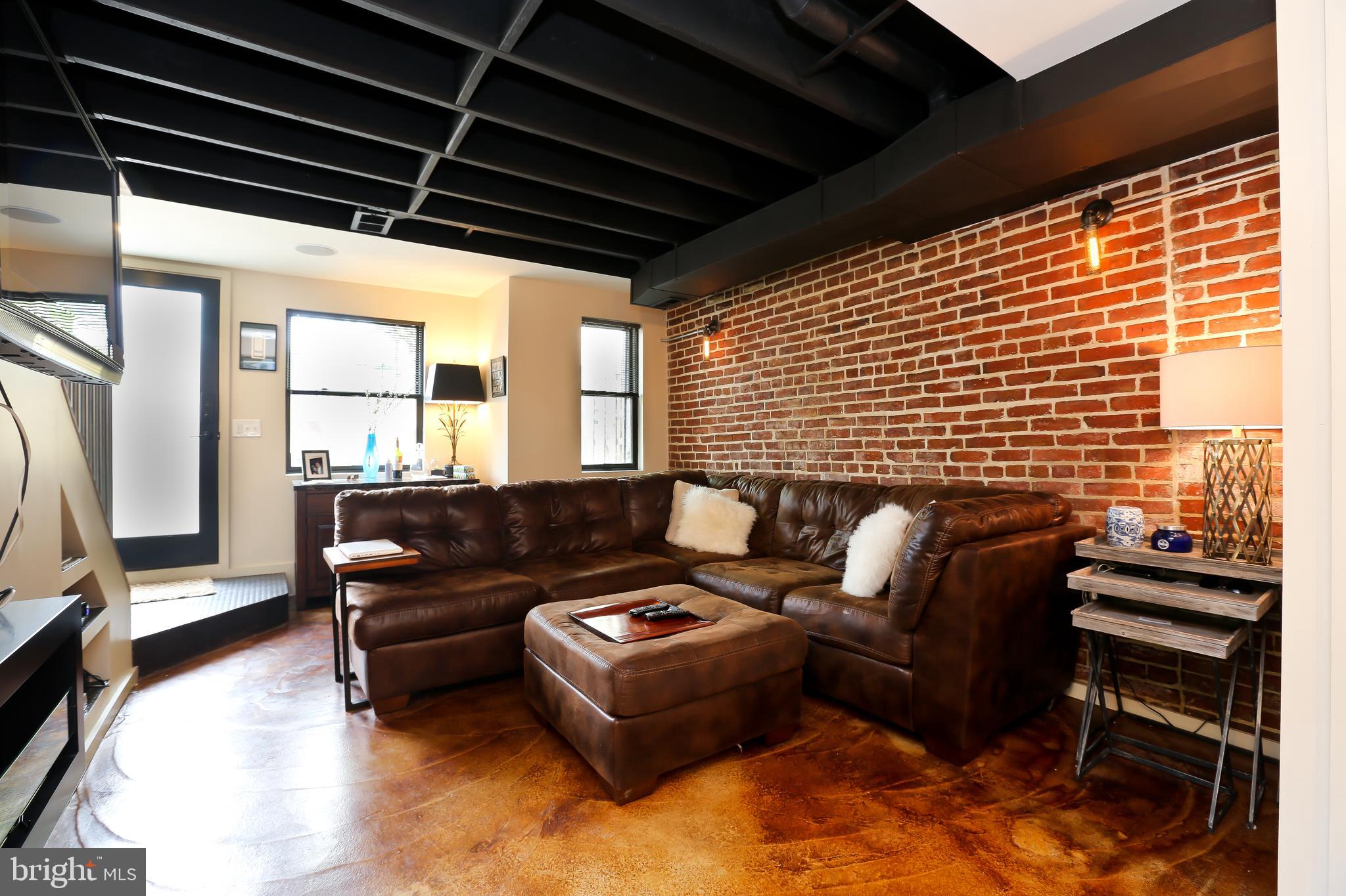 811 T Street Northwest, Unit 2 Washington, DC 20001 - Photo 2 of 16